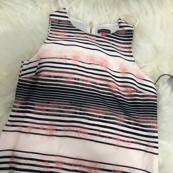 Vince Camuto Ancient Muses Shift Dress - Picture 3 of 7